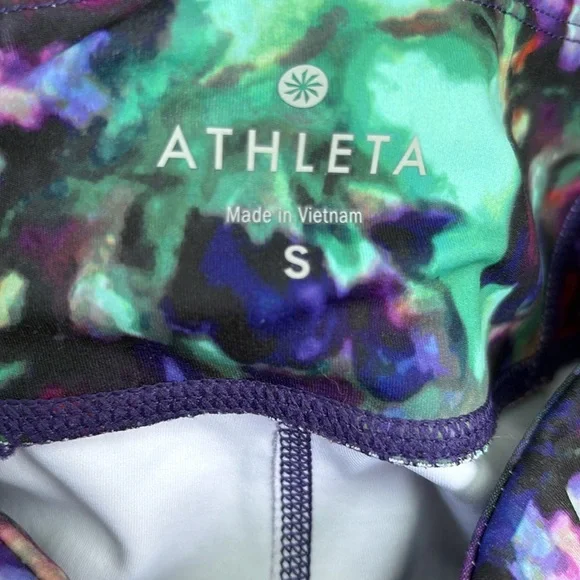 Athleta Floral Fade Sonar Capri Legging Crop - Picture 4 of 4